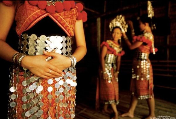 3D2N Colourful Kuching